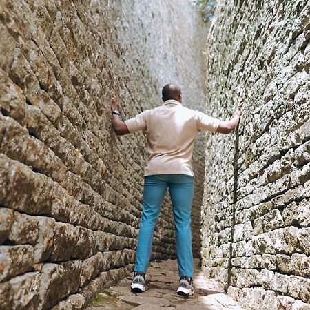 Great Zimbabwe Hotel Nyanda エクステリア 写真